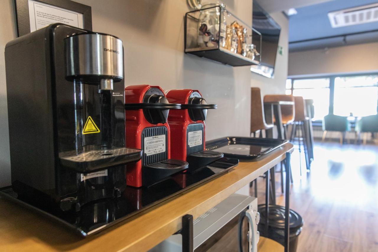 Hotel Acta Madfor Madrid Ngoại thất bức ảnh