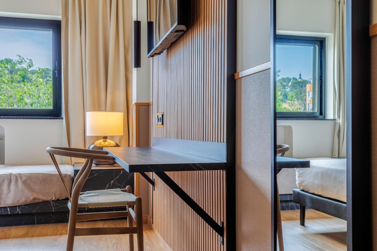 Hotel Acta Madfor Madrid Ngoại thất bức ảnh