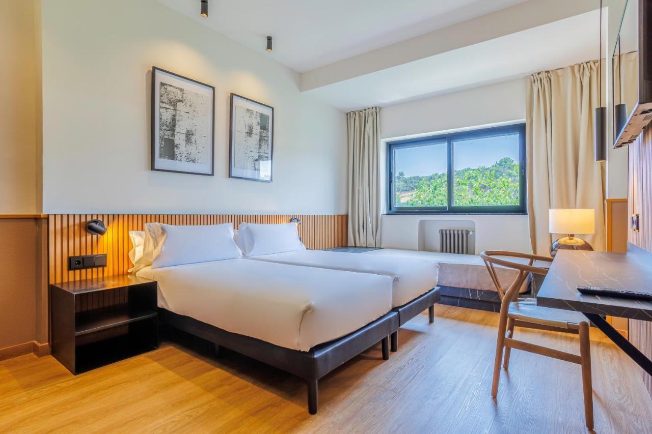 Hotel Acta Madfor Madrid Ngoại thất bức ảnh
