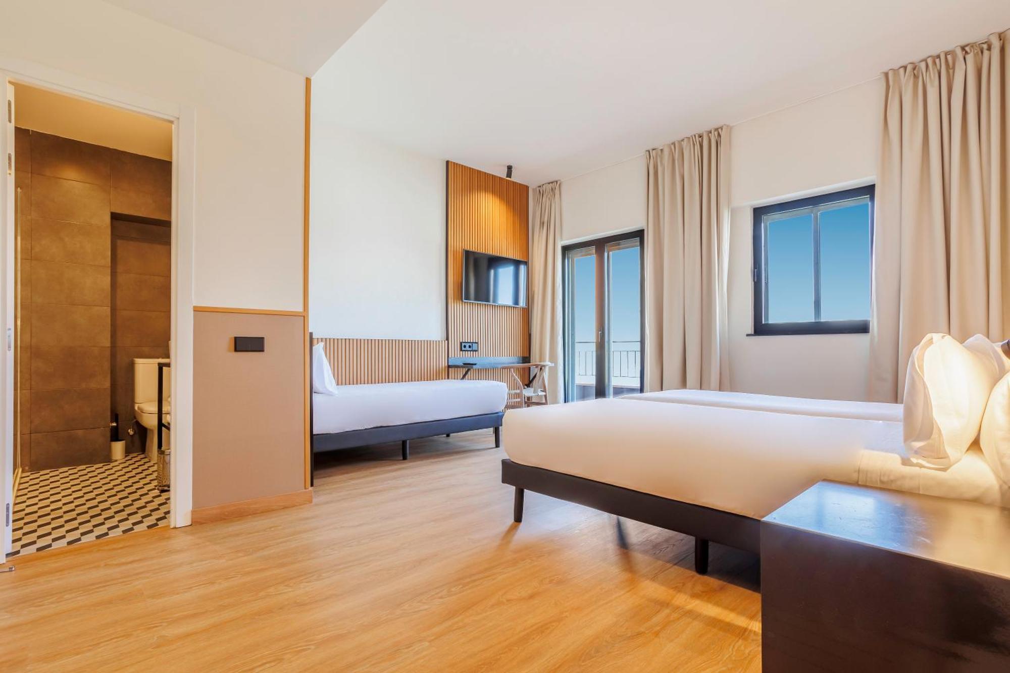 Hotel Acta Madfor Madrid Ngoại thất bức ảnh