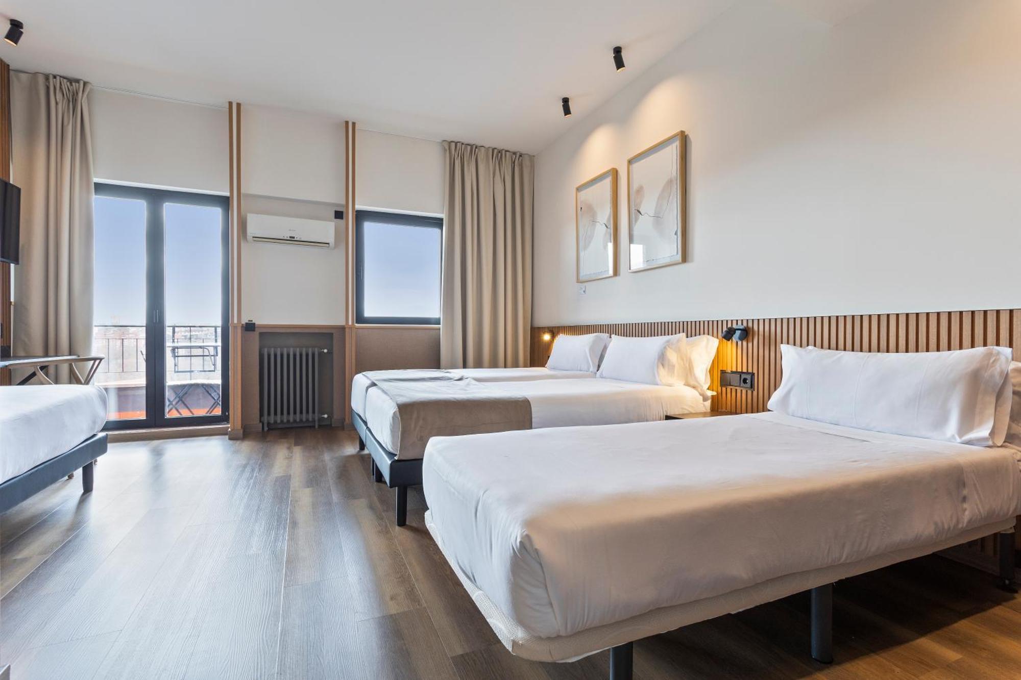 Hotel Acta Madfor Madrid Ngoại thất bức ảnh